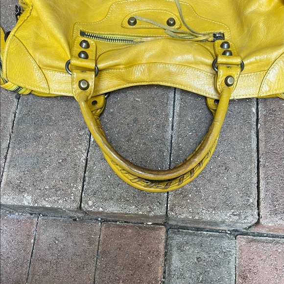Balenciaga Paris mustard leather satchel - Picture 15 of 15